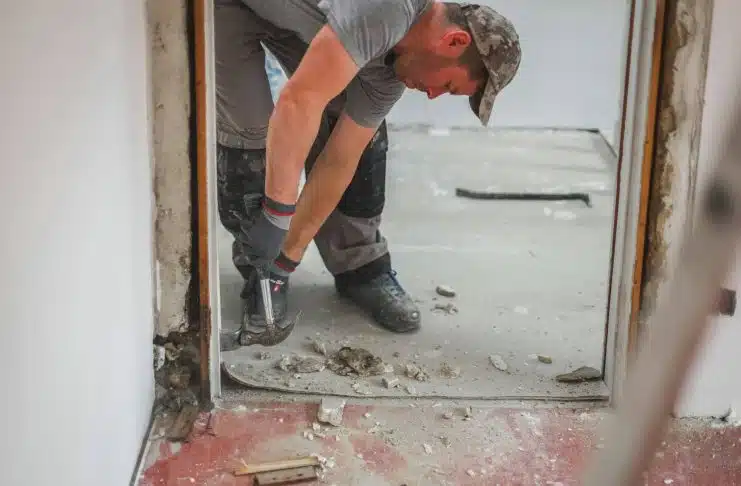 Le rôle clé des professionnels en décapage expliqué simplement