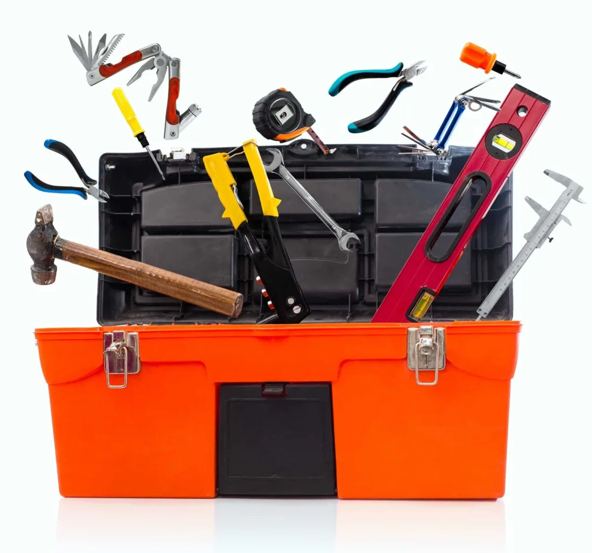 Boîte à outils avec divers outils à main pour travaux professionnels